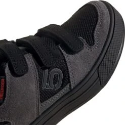 Five Ten Freerider Kid's MTB Shoes -Camp and Hike Shop 9b8de194e36b1e0dedc80b4910e96456a66f81c5d16f530050d69eabc589ee29 40384.1684700530